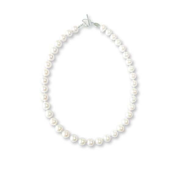 Classic Pearl Necklace